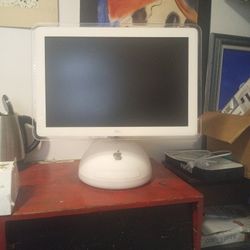 2003 Apple iMac Won't Find A Cleaner One , $200