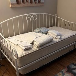 Trundle Bed