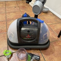 Bissell Deluxe Carpet Cleaner