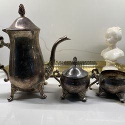 Vintage International Silver Company 3 Piece Coffee/Tea Set