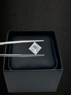 Princess shape lab-grown certified diamond 💎