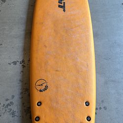 INT Surfboard 6’6 