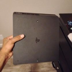 PlayStation 4 Slim
