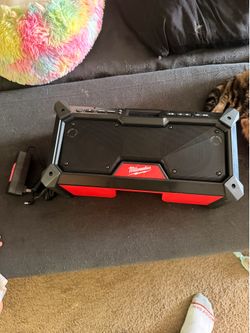 Milwaukee M18 jobsite radio