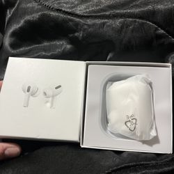 Apple Pro 3 AirPods 