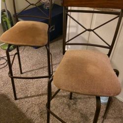 SWIVEL BAR STOOLS