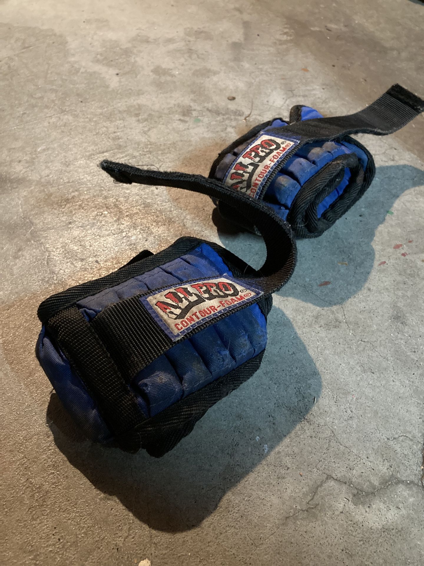 Free ankle weights