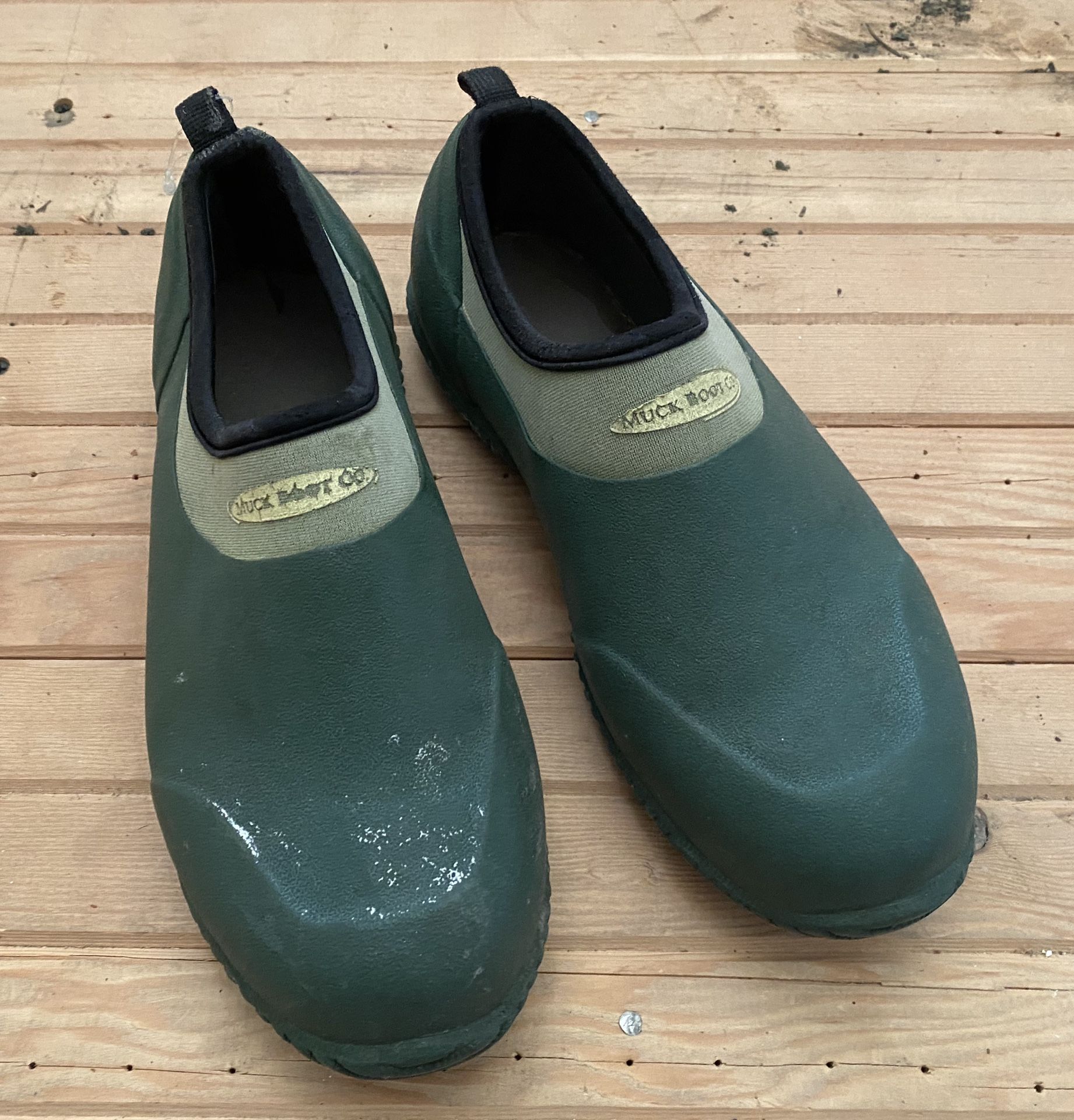 Muck Boot Co. W 7/7.5 low rise waterproof shoes for gardening