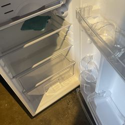 Mini Fridge With Mini Freezer