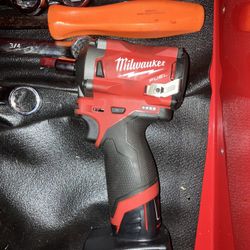 Milwaukee 3/8 Stubby Impact