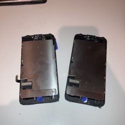 2x iPhone7 Cracked Screens With Screen Parts For Parts. 
