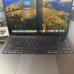 Apple MacBook Pro 14” M3 Pro 18GB Memory 500GB SSD DAMAGED SCREEN
