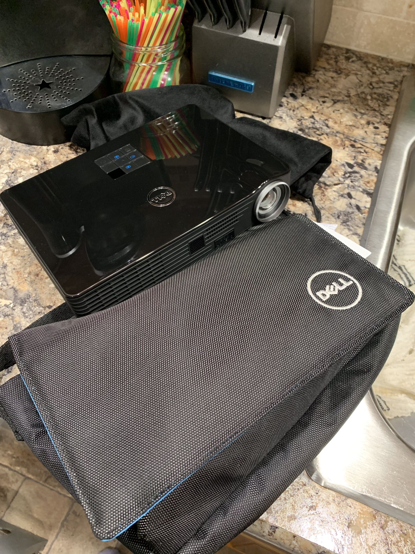 Dell Mobile Projector M900HD