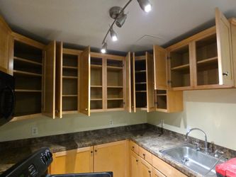 15-Piece Merillat Solid-Wood Kitchen Cabinet Set – Like-New Condition – $1,250 OBO