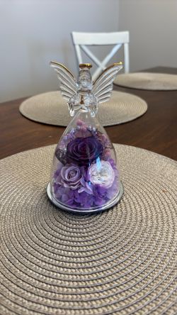 Angel Figurine glass with flowers