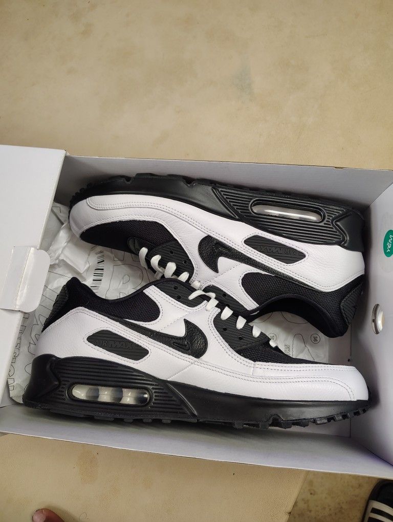 $125  Local Pickup 2024 Nike Air Max 90 Made By You Raiders Size 11 With Original Box Worn Once For 3 Hours Basically New Price Is Firm 