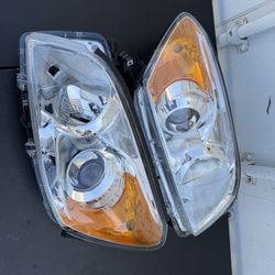 Toyota RAV4 headlight year 2009 to 2012
