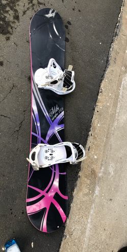 Snowboard and bindings