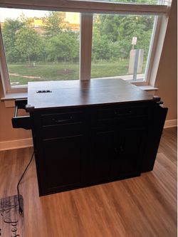 Kitchen island