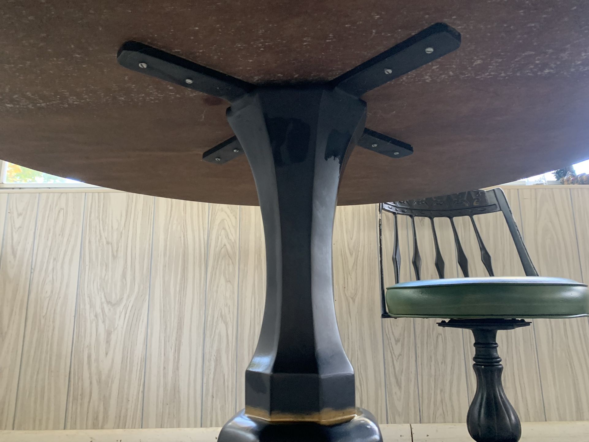 1960’s Kessler Cast Aluminum Base Lounge Table/ Chairs
