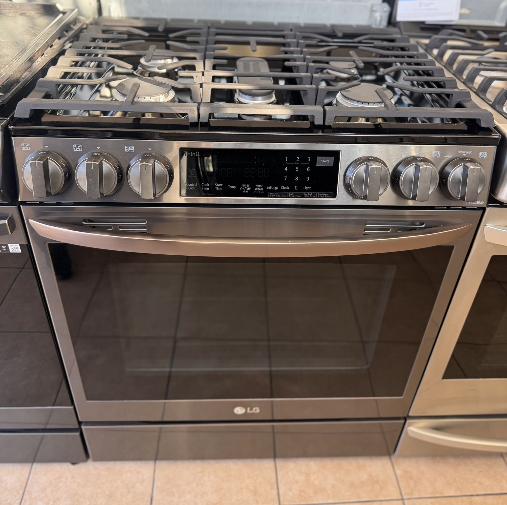 LG STOVE
