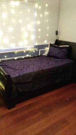 Twin beds for sale
