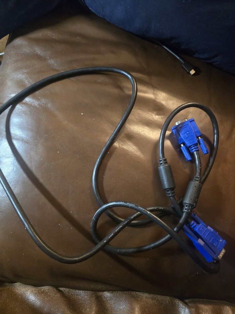 Desktop Computer To Monitor Cord