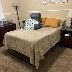 Queen Bedroom Set 