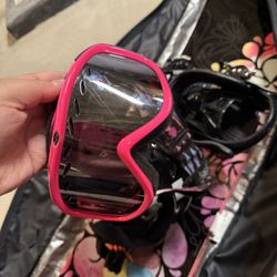 Women’s Snowboard Goggles, Helmet And Snowboard Bag