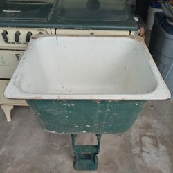Deep wall Sink (Antique)
