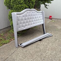Free Queen Frame ! First Come First Serve