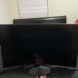 Samsung Curved gaming monitor 