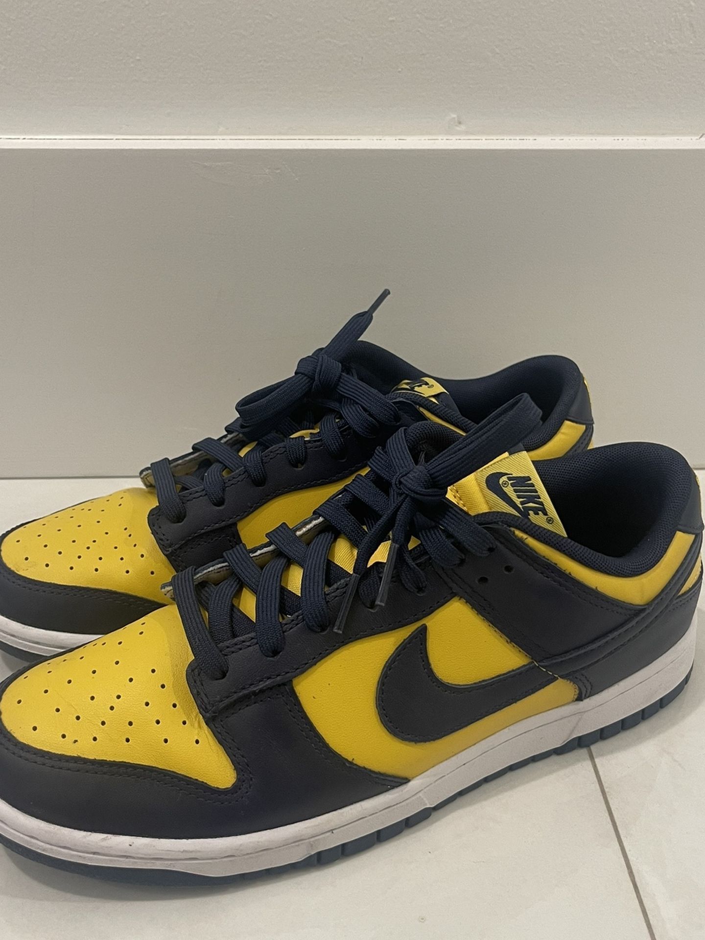 Nike Dunk Low “Michigan”