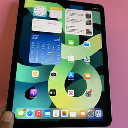 Apple IPad Air 4th Generation (10.9” Liquid Retina/ 2020 Model) 64GB with Accessories (Apple pencil compatible / Apple warranty till Feb. 2023)