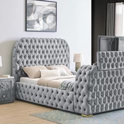 Natalia Gray Upholstered Bedroom Set with TV Lift