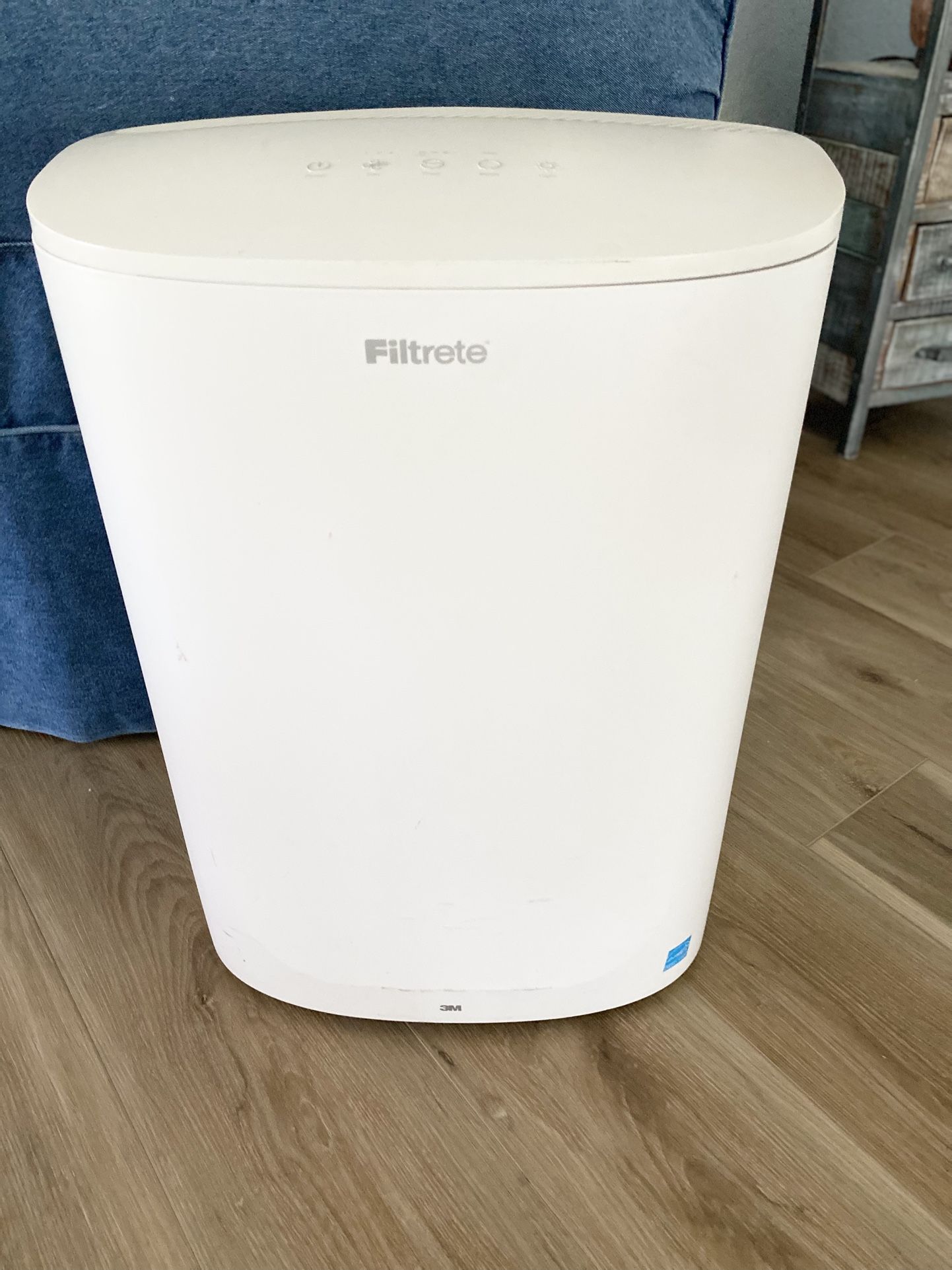 Air cleaner Purifier Bought From Lowes In Great Shape