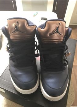 Jordan 5s Mint Condition size 10.5