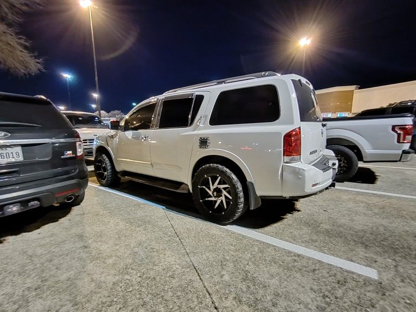 2010 Nissan Armada