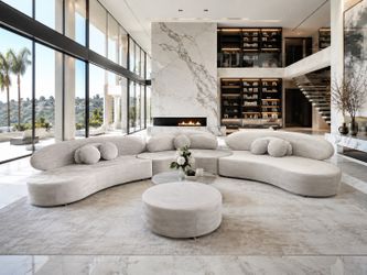 Curved Sectional Sofa Couch (Like Brand New)