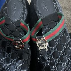 Gucci Thong Sandals 