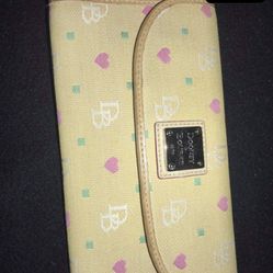 Dooney And Bourke Wallet