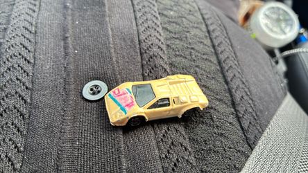 Vintage Die-Cast Toy Car 1987 Hot Wheelss