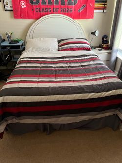 Items in room for sale - Check description