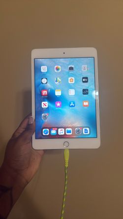 Apple iPad Mini 4