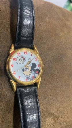 vintage 1990s Disney Store Exclusive "Dreaming of Friends" / "Daydream" Mickey Mouse Watch