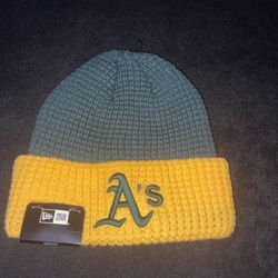 Oakland Athletics MLB NEW ERA Green & Gold BEANIE CAP NEW WITH TAGS 