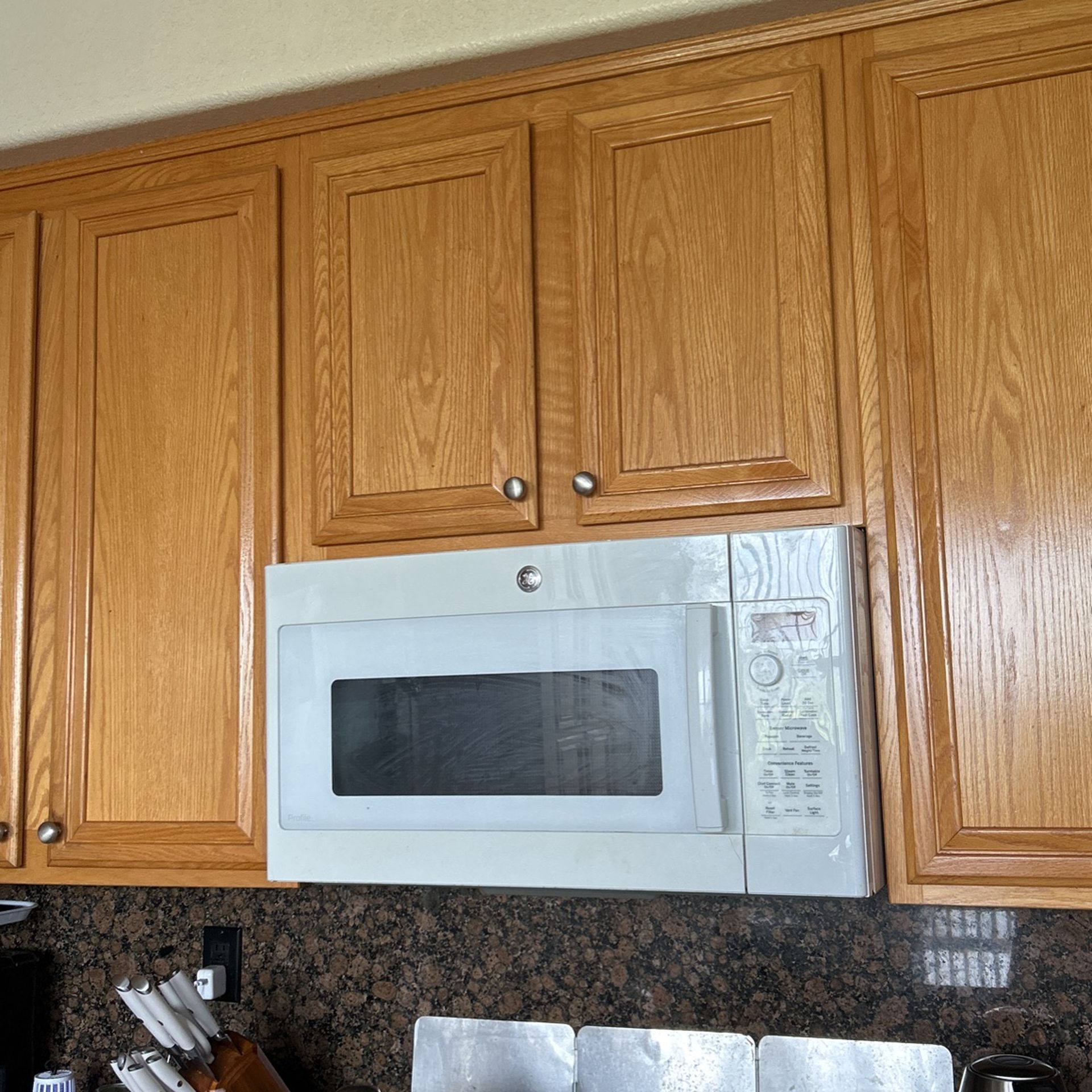 Free Microwave 30x15 Approx