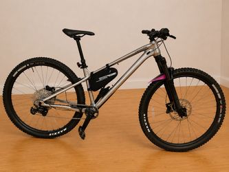 2023 Cannondale Habit Mountain bike | dropper post | 29er | 1-owner  | Loaded | like new