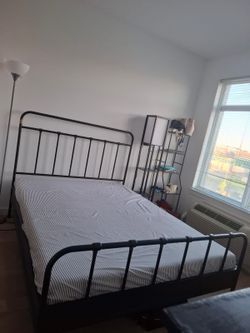 Bed Frame + Mattress