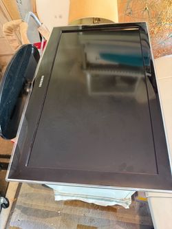 Samsung 32” TV - not smart